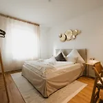 Apartamento Designer 2br Flat Near Center & The Mosel River Coblenza