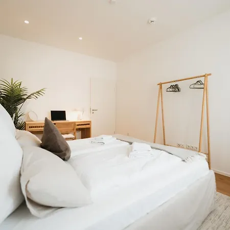 Designer 2br Flat Near Center & The Mosel River Koblenc