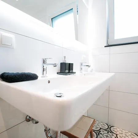 Apartmán Designer 2br Flat Near Center & The Mosel River Koblenc